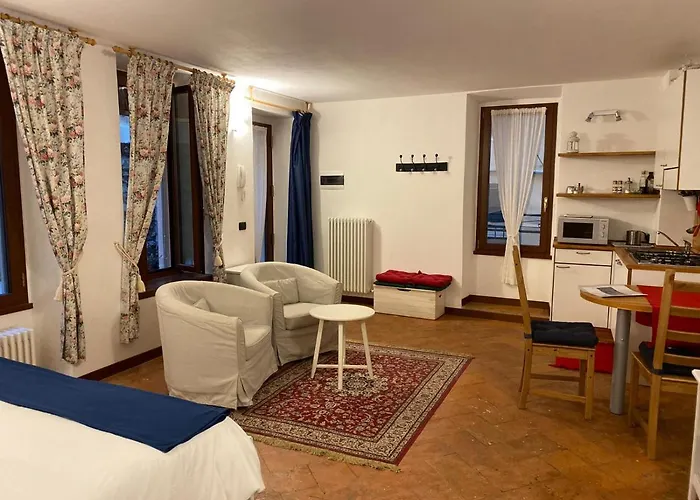 Imbarcadero * בלאג'יו